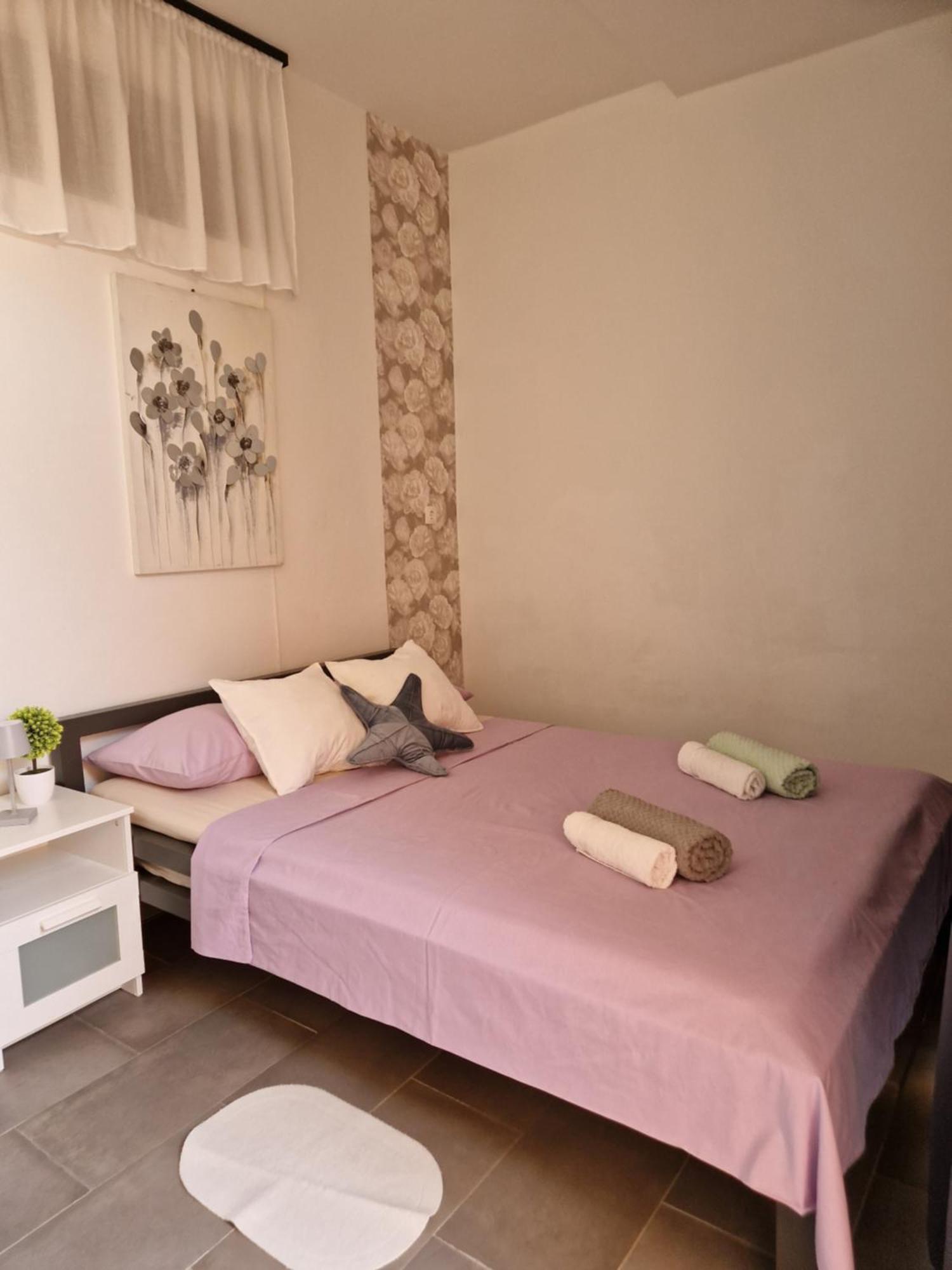 Aurelia Apartments, Vir Eksteriør bilde