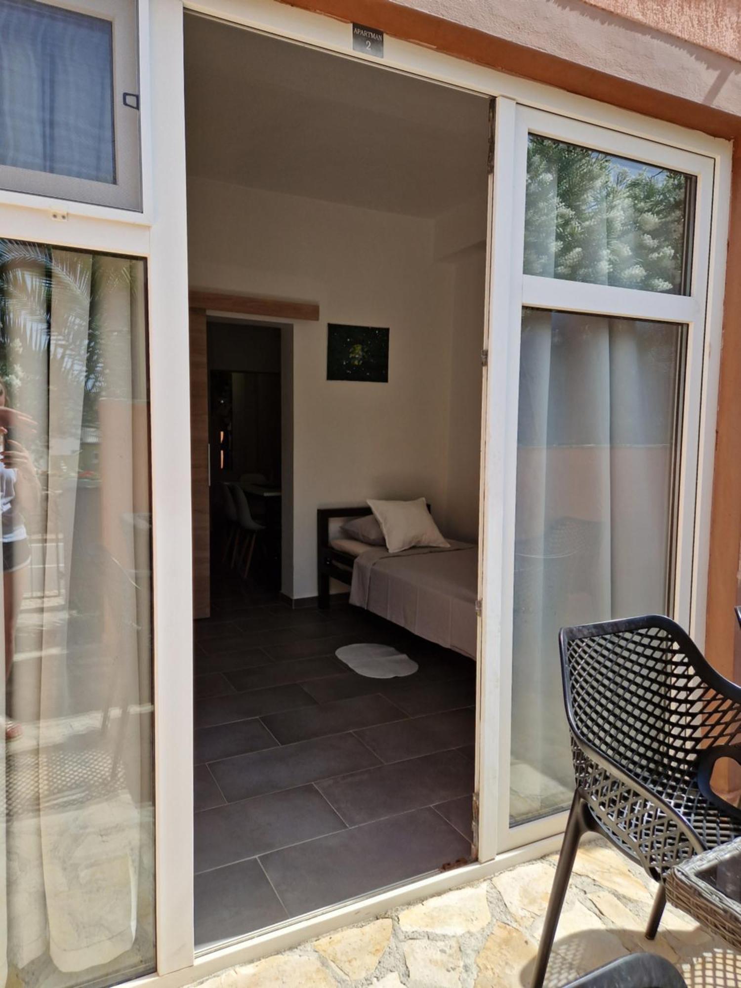 Aurelia Apartments, Vir Eksteriør bilde