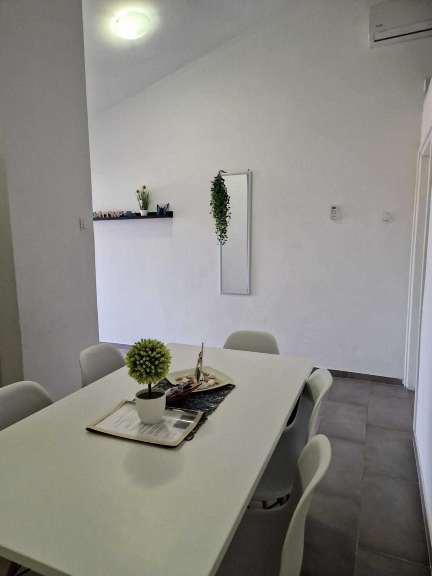 Aurelia Apartments, Vir Eksteriør bilde