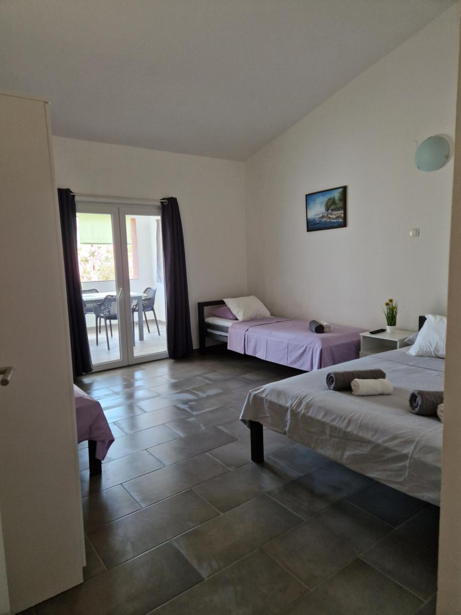 Aurelia Apartments, Vir Eksteriør bilde